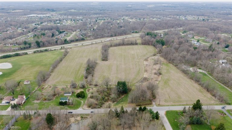 5006 Canfield Niles Road, Canfield, OH - Photo 3