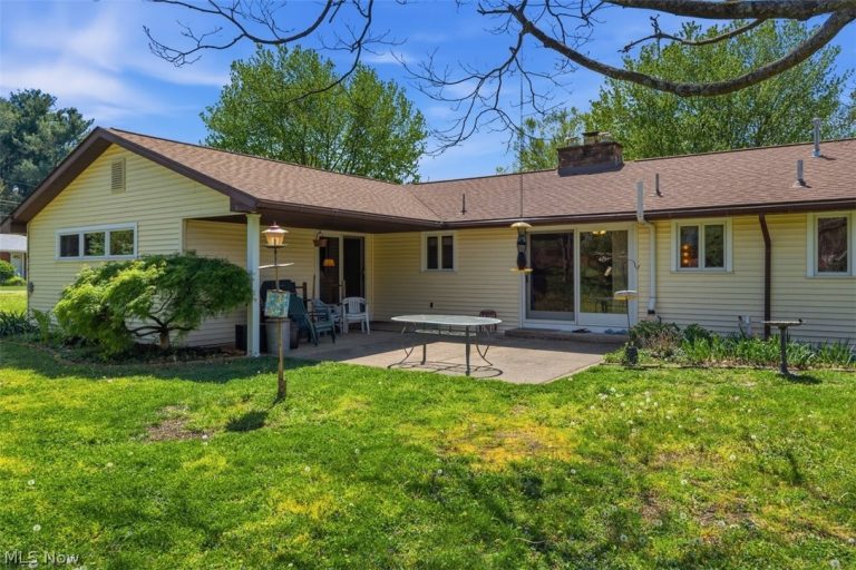 113 Rae Avenue, Marietta, OH - Photo 3