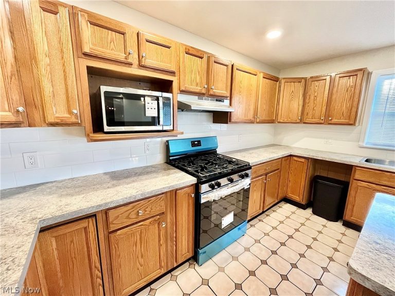 3621 Vineland Avenue, Ashtabula, OH - Photo 3