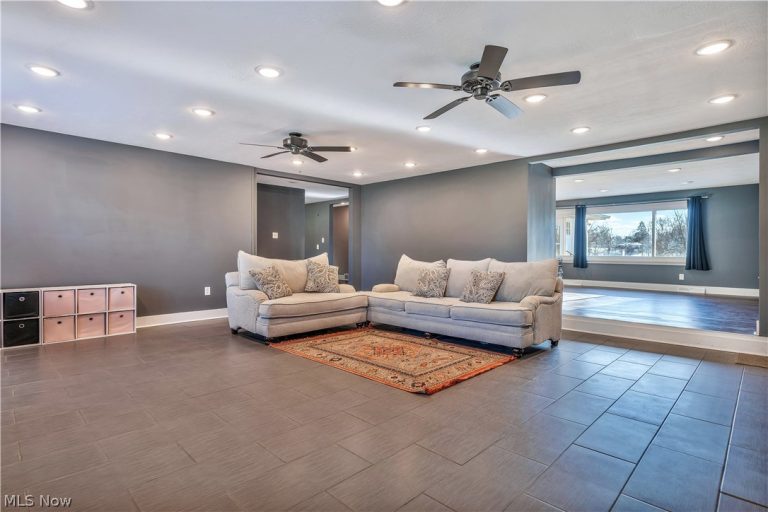 6116 Melody Road, Canton, OH - Photo 5