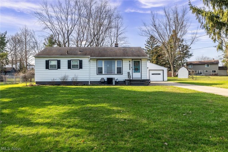 18255 Shurmer Road, Strongsville, OH, 44136