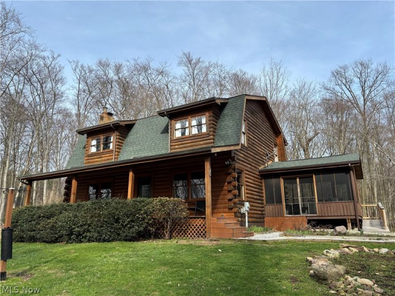 15961 Terramont Street, Minerva, OH - Photo 2