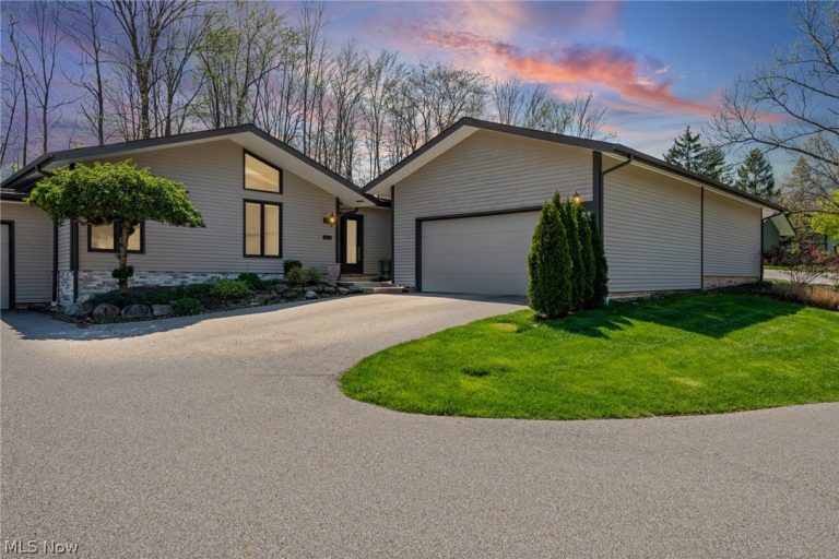 6972 Windward Hills Drive, Brecksville, OH, 44141