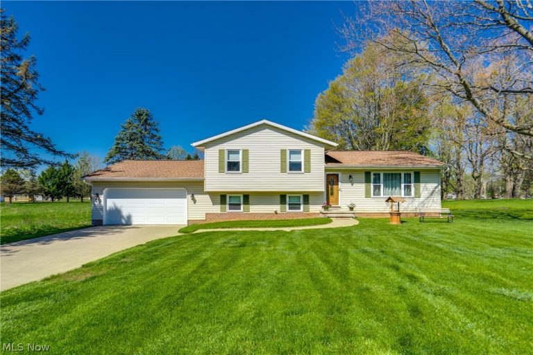 5029 Broadway Avenue, Louisville, OH - Photo 2