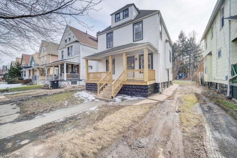 3341 Woodbridge Avenue, Cleveland, OH - Photo 2