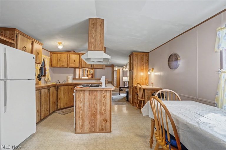 1517 Lady Anne, Streetsboro, OH - Photo 3