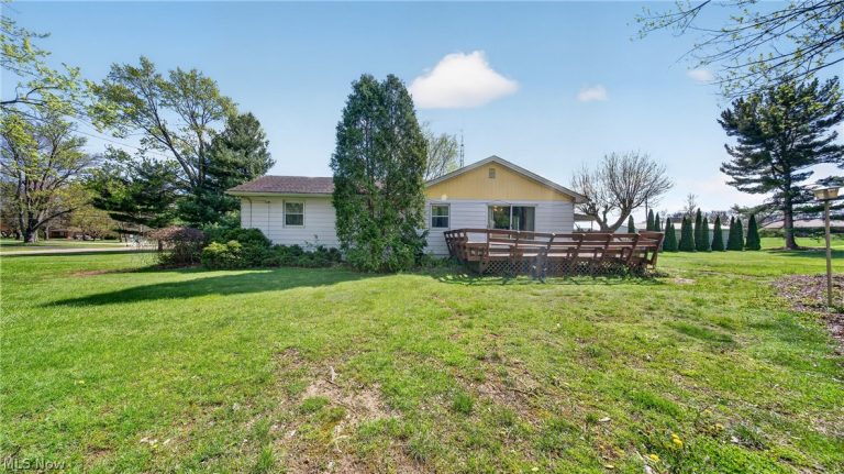 2114 Turkeyfoot Lake Road, Green, OH, 44312