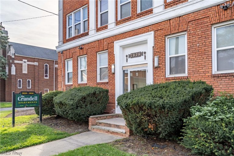 2836 130th Street #1L, Cleveland, OH - Photo 2