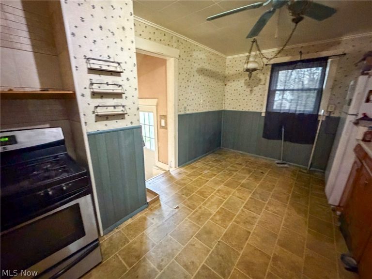 603 Belmont Avenue, Niles, OH - Photo 8