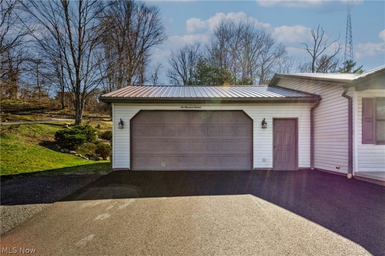 616 James Street, East Palestine, OH - Photo 5