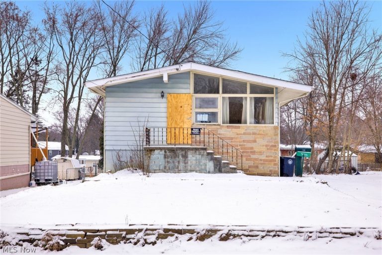 1159 Jeanie J Avenue, Akron, OH, 44310