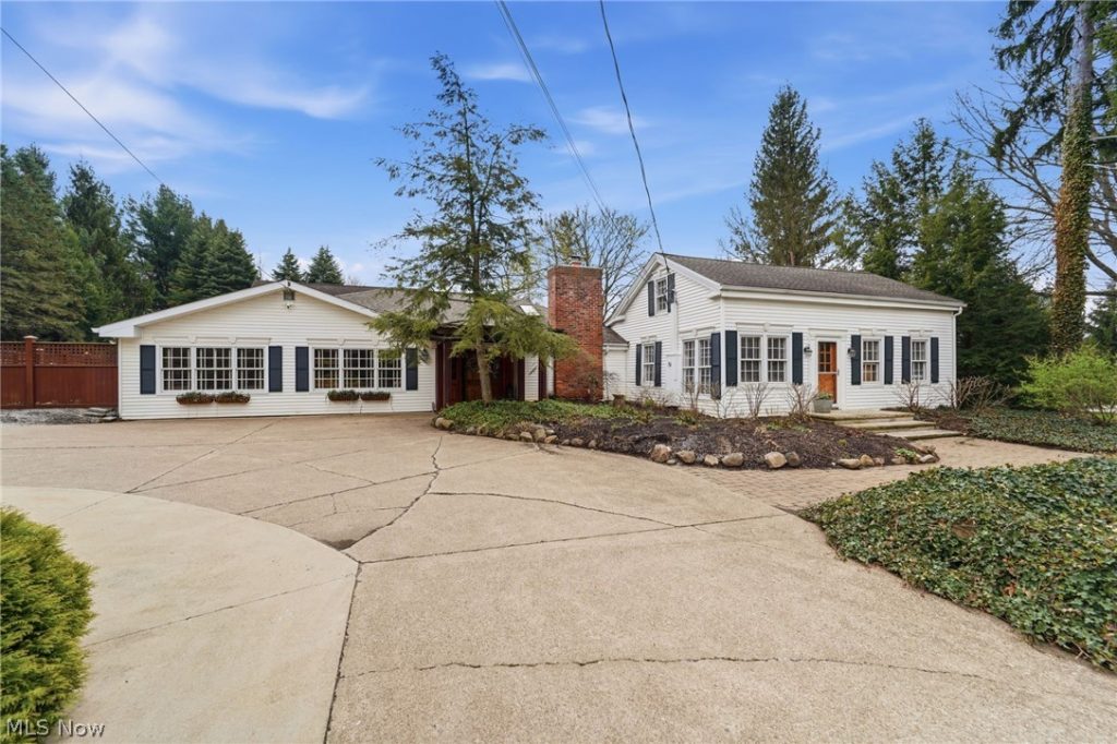 11679 Bell Road, Newbury, OH