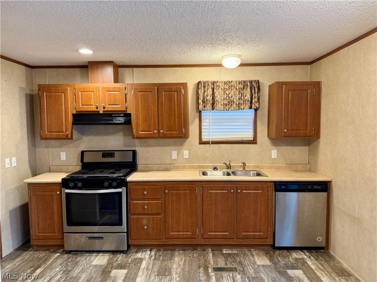 2606 Lincoln Way #61, Massillon, OH - Photo 4