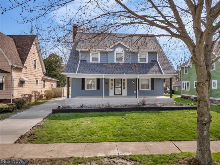 543 Sunset View Drive, Akron, OH - Photo 2