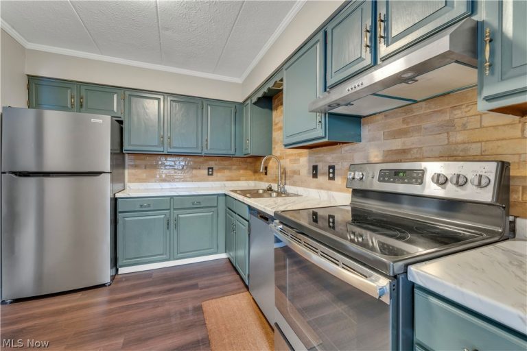 5200 West Boulevard #405, Boardman, OH - Photo 3