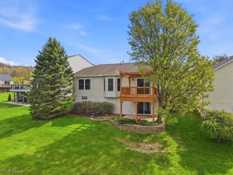 12786 Heritage Trail, North Royalton, OH - Photo 6