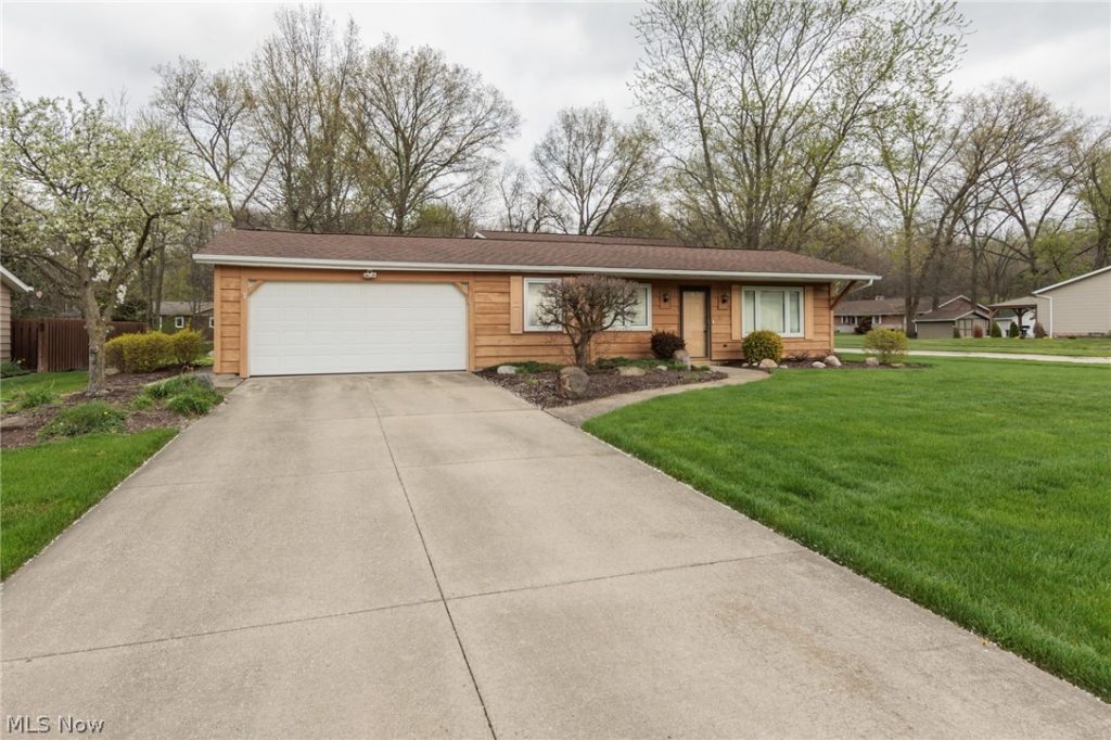 20598 Homestead Park Drive, Strongsville, OH