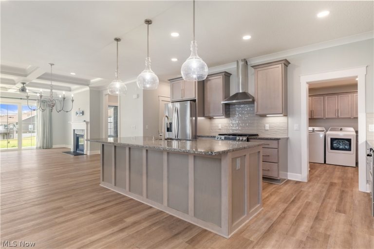 3542 Red Tail Circle, Canton, OH - Photo 8