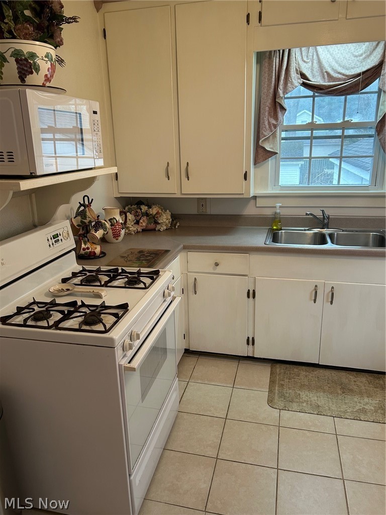 1621 Hobart Avenue, Massillon, OH - Photo 8