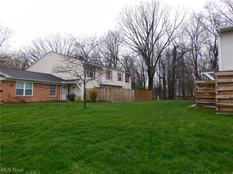 8027 Independence Drive, Mentor, OH, 44060