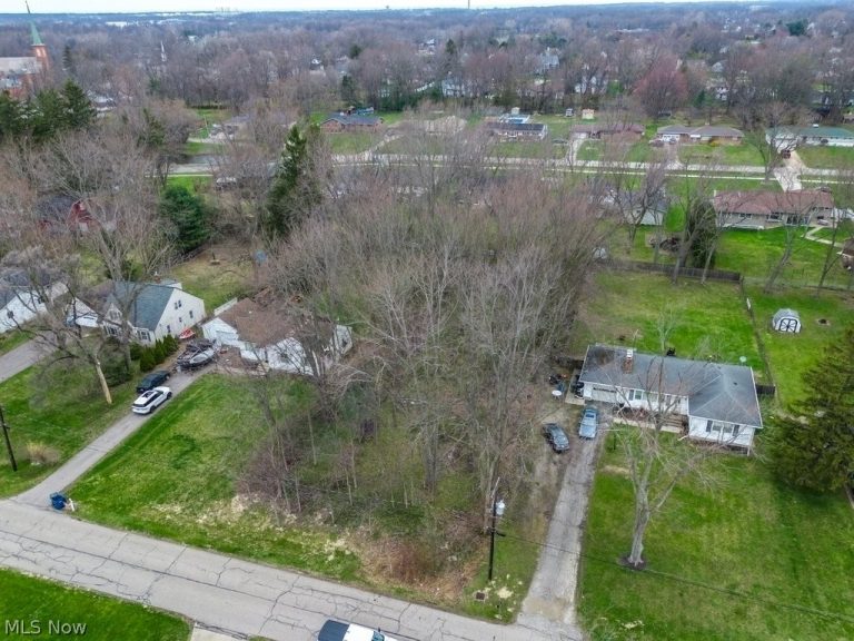 36870 Bauerdale Avenue, Avon, OH - Photo 3