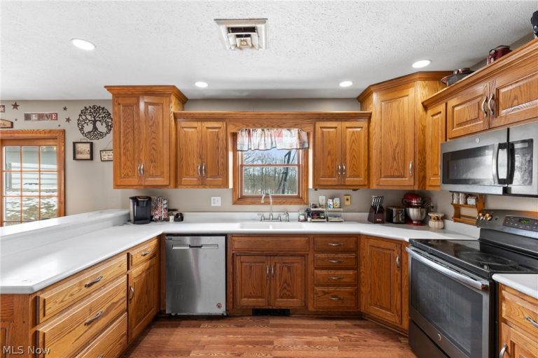430 Main Street, Bethesda, OH - Photo 8