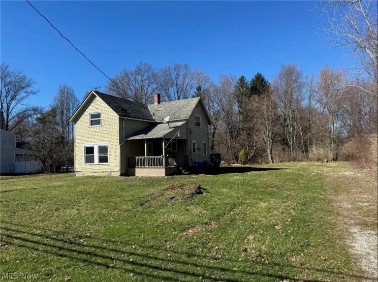 26958 Schady Road, Olmsted Twp, OH, 44138