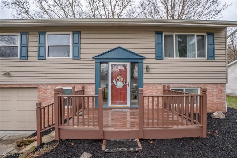 1423 Copley Meadows Drive, Copley, OH - Photo 2