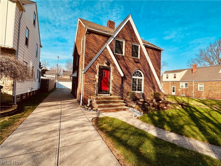 94 217th Street, Euclid, OH - Photo 2