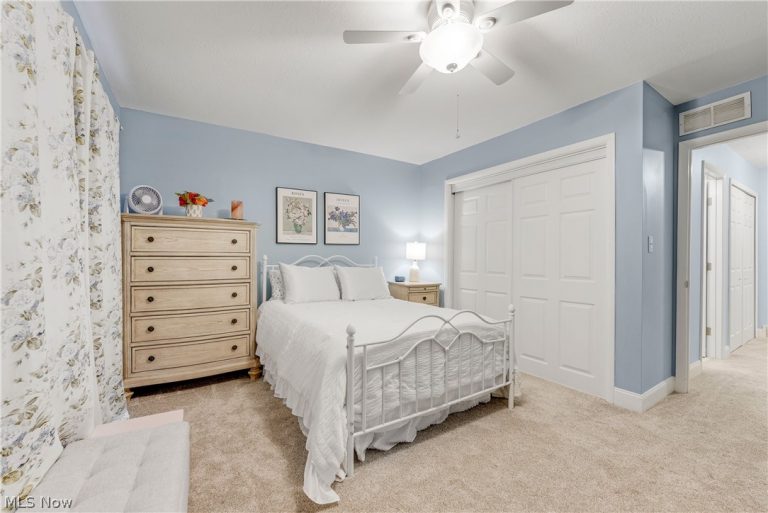 798 Pipes Court #1605, Northfield, OH - Photo 6