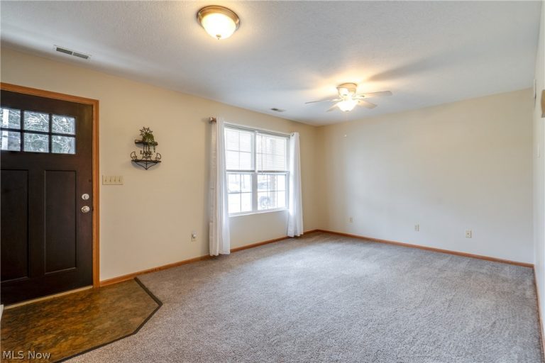 2325 Lakeside Drive, Lakemore, OH - Photo 8