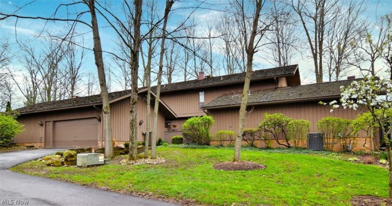 570-21 Russet Woods Lane, Aurora, OH, 44202