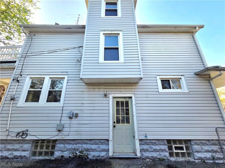 2125 81st Street, Cleveland, OH - Photo 3