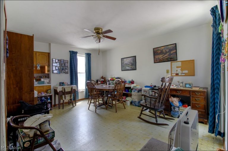 210 Montgomery Street, Marietta, OH - Photo 8