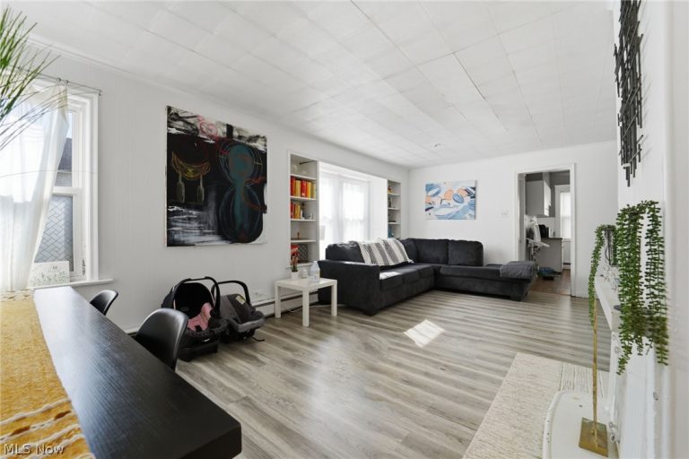 3702 15th Street, Cleveland, OH - Photo 3