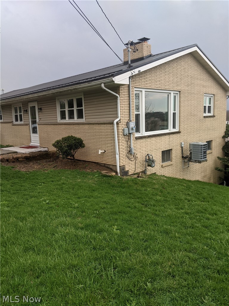51392 Breezy Hill Road, St Clairsville, OH, 43950