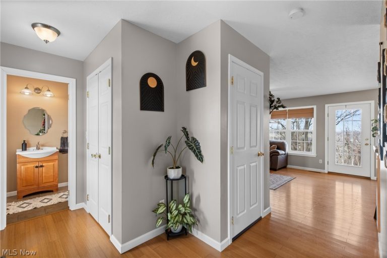111 Holly Ann, Wheeling, WV - Photo 4