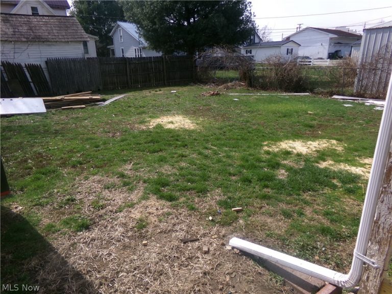 307 12th Street, Coshocton, OH - Photo 3