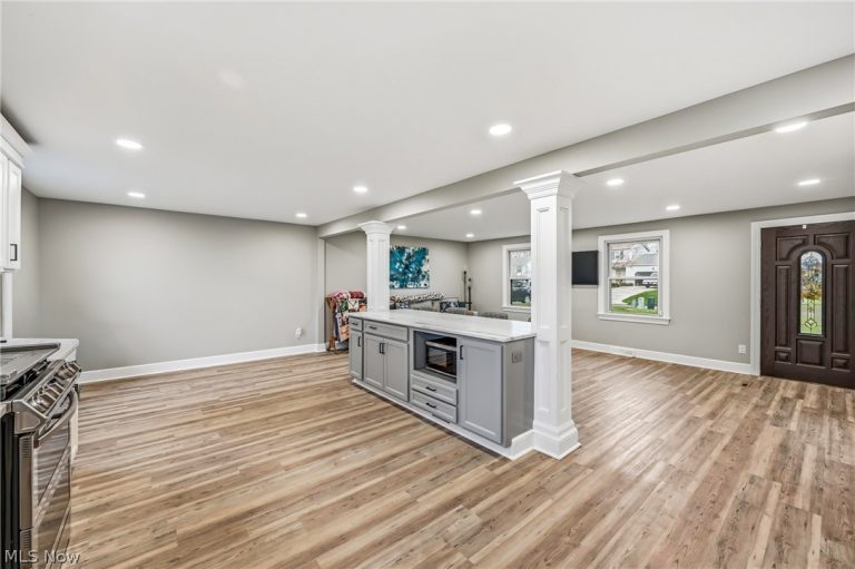 101 Creston Drive, Boardman, OH - Photo 5