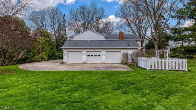 1222 Dearborn Drive, Akron, OH - Photo 4