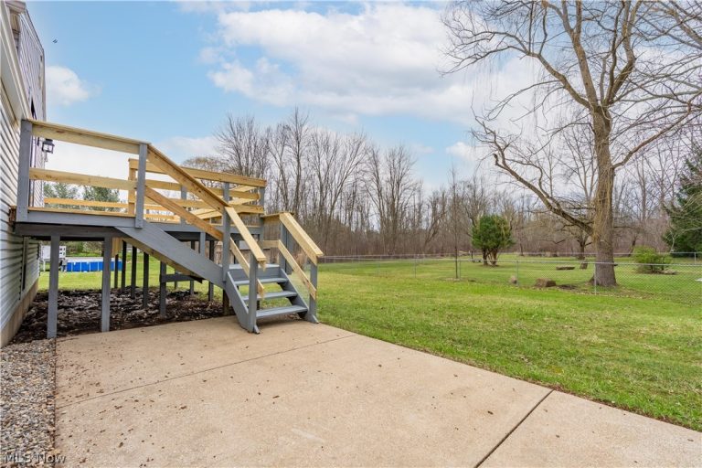 6518 Lorraine Avenue, Massillon, OH - Photo 5