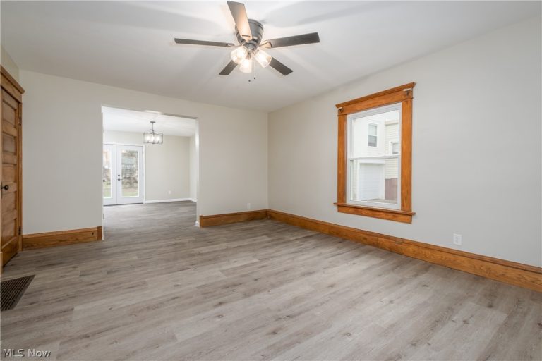 509 Wilson Street, Malvern, OH - Photo 6