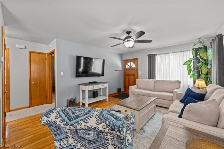 22 Youtz Avenue, Akron, OH - Photo 5