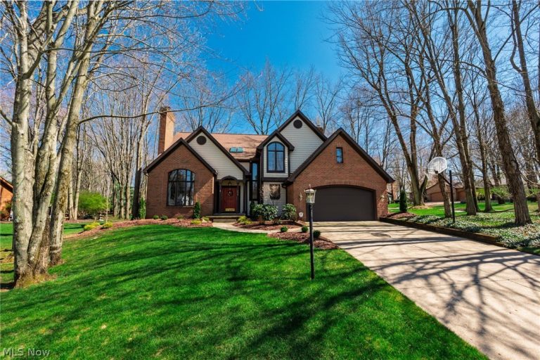 3470 Hunters Crossing, Stow, OH, 44224
