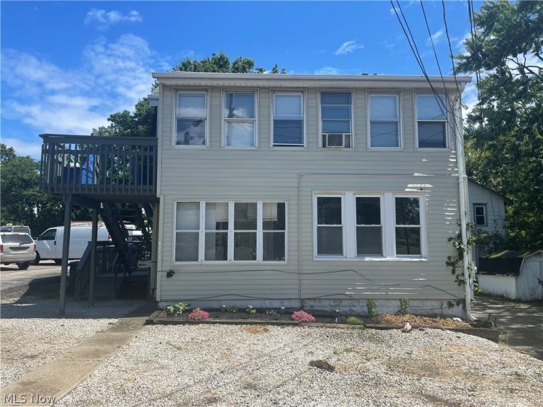 1365 East Avenue, Akron, OH, 44307