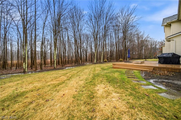7370 Stockwood Drive, Solon, OH - Photo 4