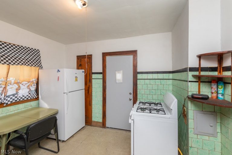 3618 114th Street, Cleveland, OH - Photo 8