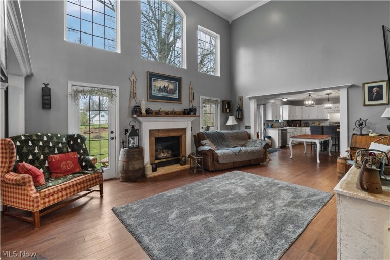 2480 Cyprus Drive, Massillon, OH - Photo 3