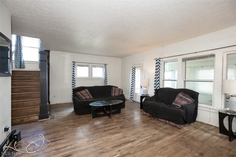 962 Woodward Avenue, Akron, OH - Photo 4