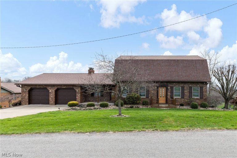 117 Cooper Drive, St Clairsville, OH - Photo 2
